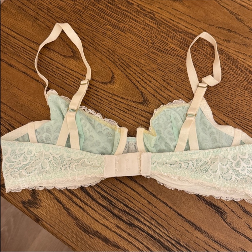 True & Co Lacy Bra 36A - Picture 3 of 5